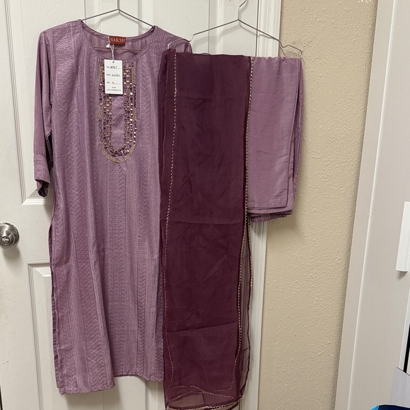 Dresses & Skirts - NWT Pakistani Indian Elegant Purple lavender Embroidered Kurta Set